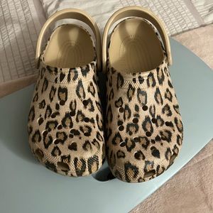 CROCS Women’s/ Men’s Classic Animal Print/ Leopard